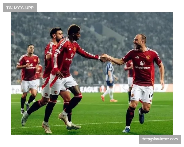 曼联中场B费助攻德里赫特 展现领袖作用